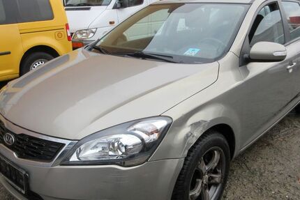 Kia ceed / Ceed 101.184 km 2.350 &euro; Hamburg 20537
