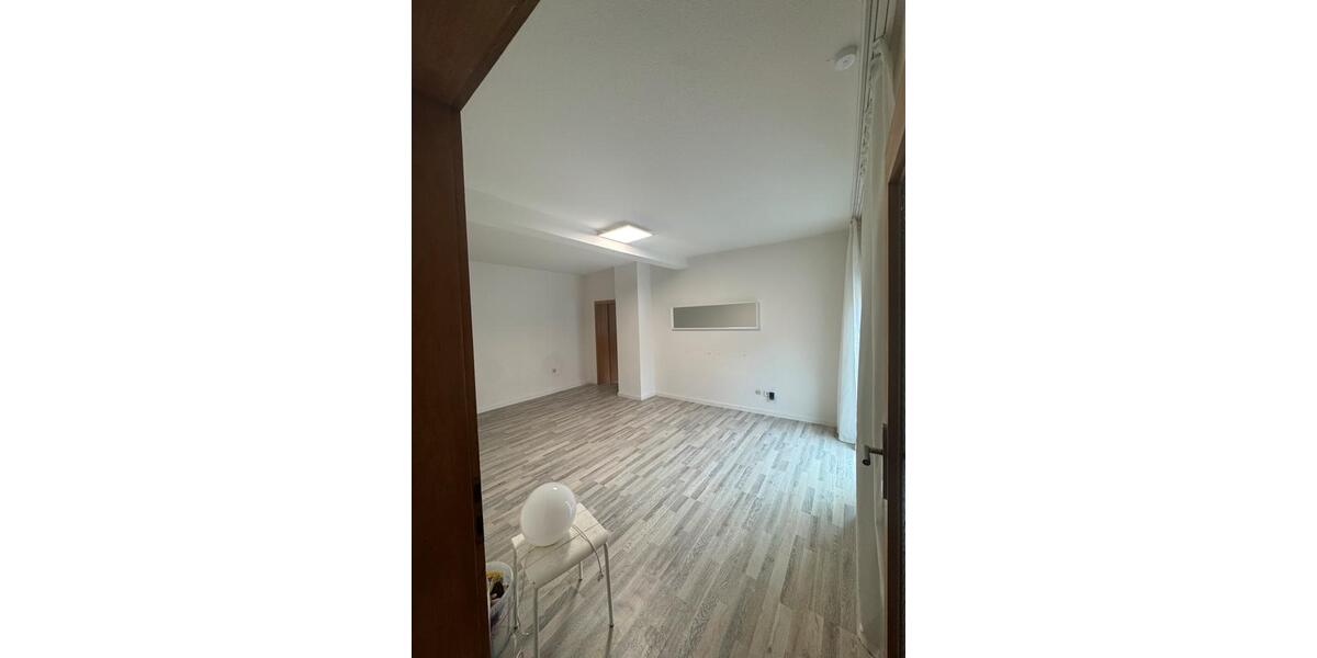 4-Zimmer Wohnung ab sofort bezugsfrei 4 zimmer