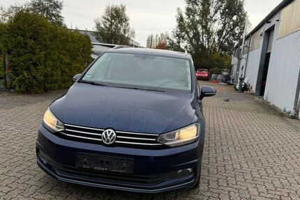 VW Touran 291.000 km 9.500 € Speyer 67346
