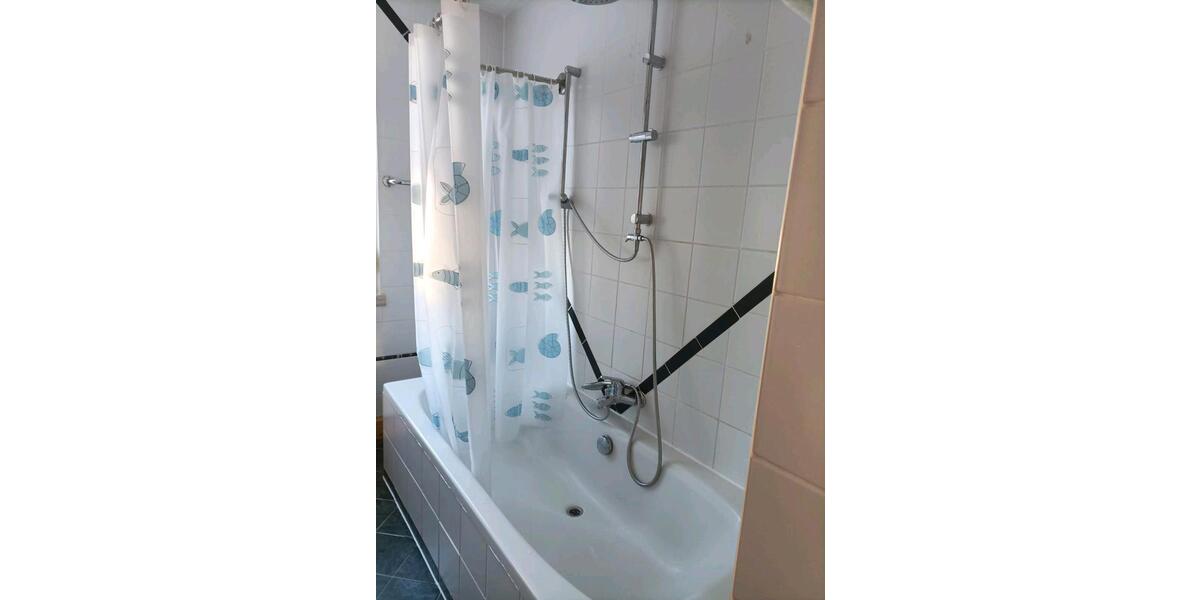 Erdgeschoßwohnung Weischlitz - 3 Zimmer, 69 m&sup2;, 56.000&euro; | Angebot:26522960