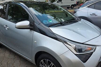 Toyota Aygo (X) 113.446 km 7.000 &euro; Neu-Isenburg 63263