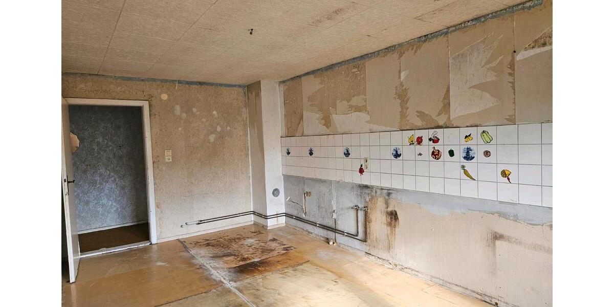 Etagenwohnung Arnstein - 4 Zimmer, 96 m&sup2;, 20.000&euro; | Angebot:27170079