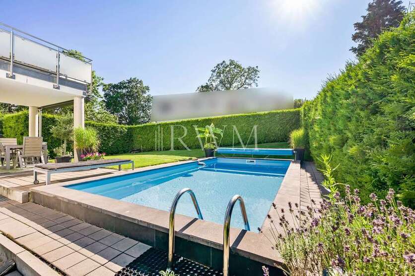 Haus zum Kaufen in Esslingen 1.569.000 € 193.87 m²