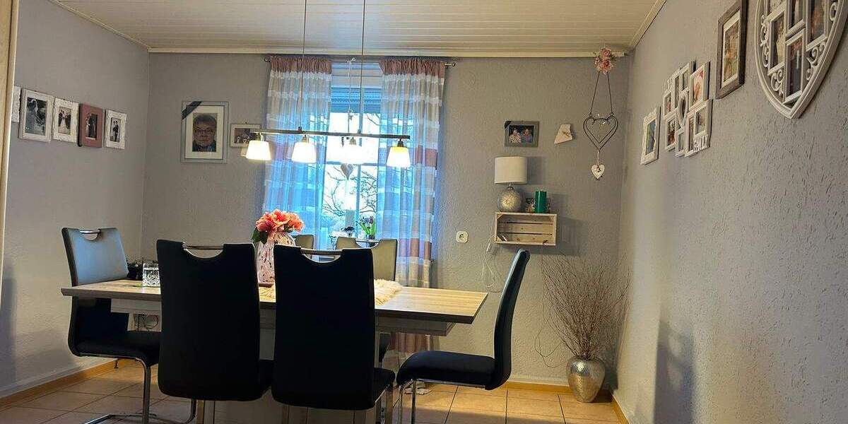 Reihenmittelhaus Lüdenscheid - 1 Zimmer, 150 m&sup2;, 320.000&euro; | Angebot:26343932