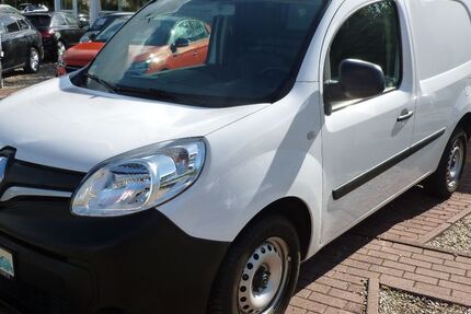Renault Kangoo 122.456 km 7.900 &euro; Berlin 12683