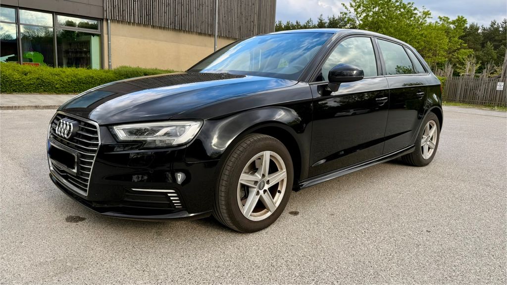 Audi A3 117.000 km 15.990 &euro; München 81673