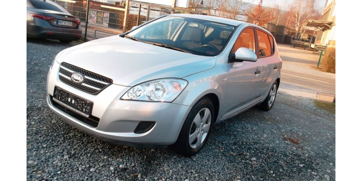 Kia ceed / Ceed 95.000 km 4.990 &euro; Hamburg 22045