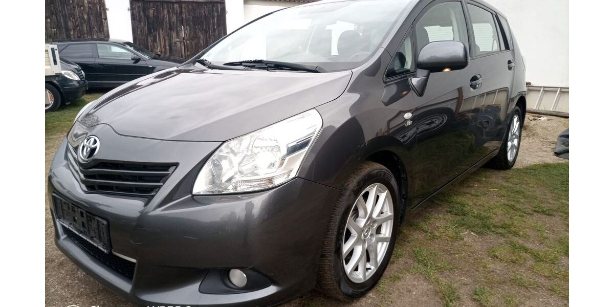 Toyota Verso 246.190 km 3.390 &euro; Abensberg Offenstetten 93326
