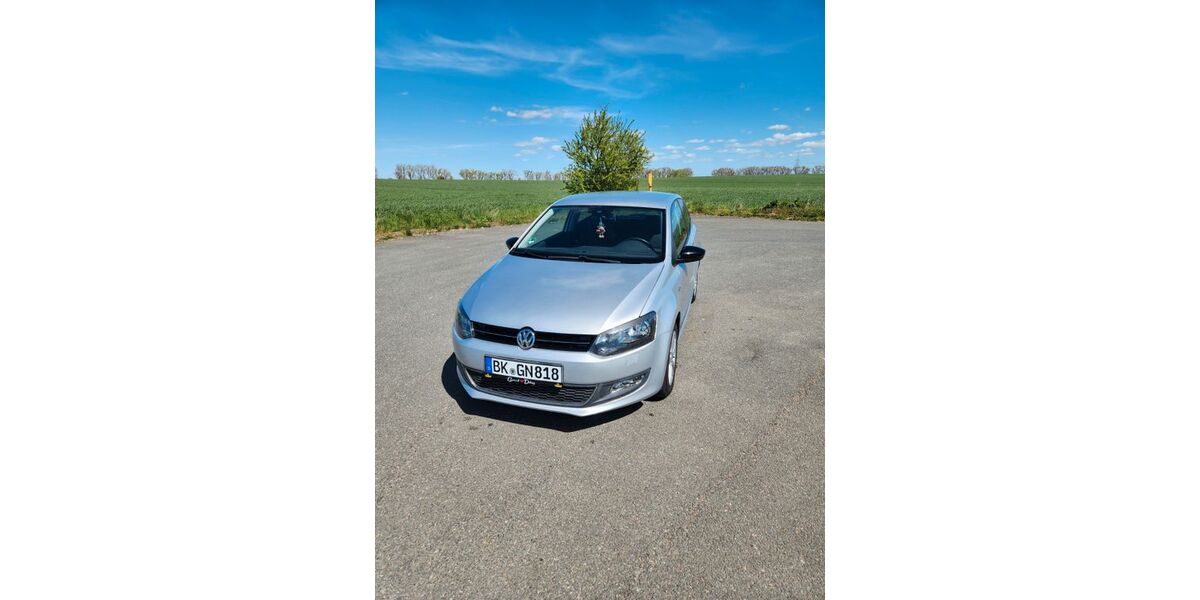 VW Polo 51.889 km 7.600 &euro; Oschersleben 39387