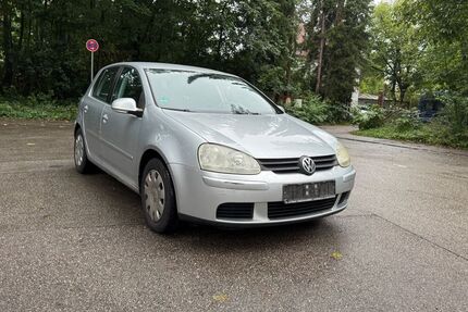 VW Golf 190.000 km 1.700 € München 81929