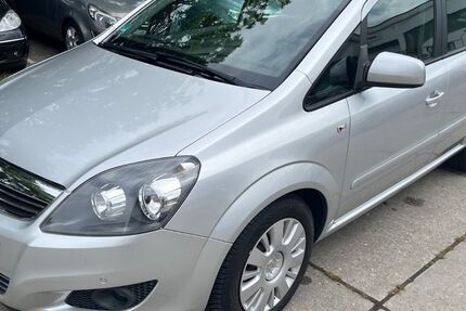 Opel Zafira 64.000 km 10.990 &euro; Dreieich 63303