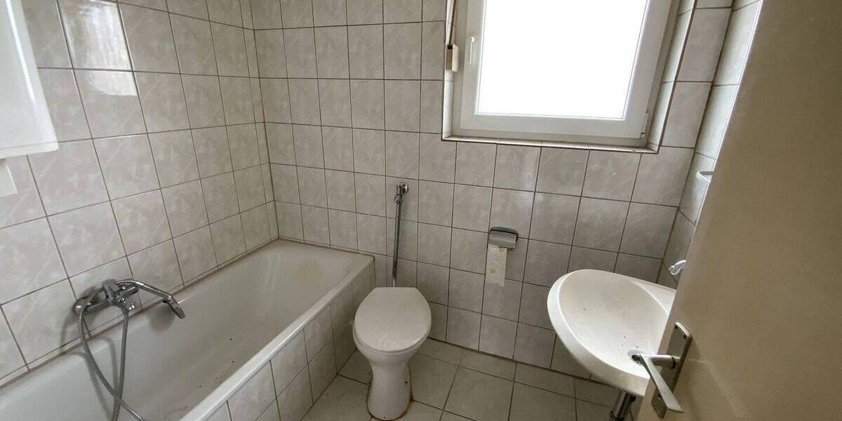 Reihenmittelhaus Schwandorf - 5 Zimmer, 95 m&sup2;, 165.000&euro; | Angebot:26358779