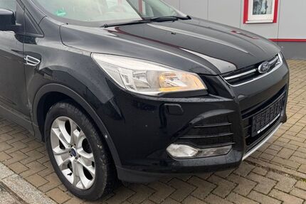 Ford Kuga 100.000 km 7.650 &euro; Postbauer-Heng 92353