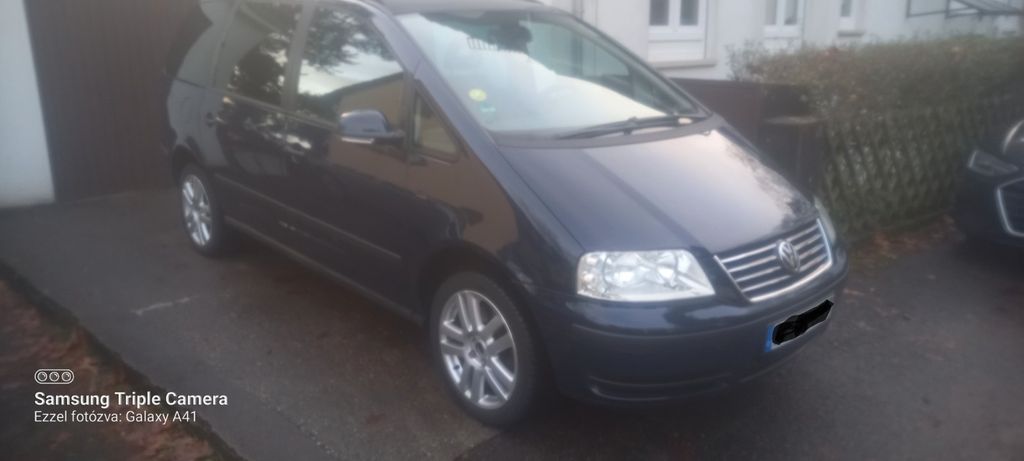 VW Sharan 212.000 km 4.950 &euro; Leinfelden 70771