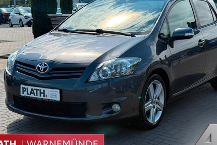 Toyota Auris 152.703 km 6.990 &euro; Rostock-Warnemünde 18119