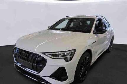 Audi e-tron 45.870 km 38.950 &euro; Hamburg 22047