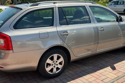 Skoda Octavia 175.000 km 5.350 &euro; Ennigerloh 59320