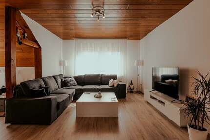 Wohnung zum Kaufen in Lohfelden 189.000 € 115 m² 4 zimmer