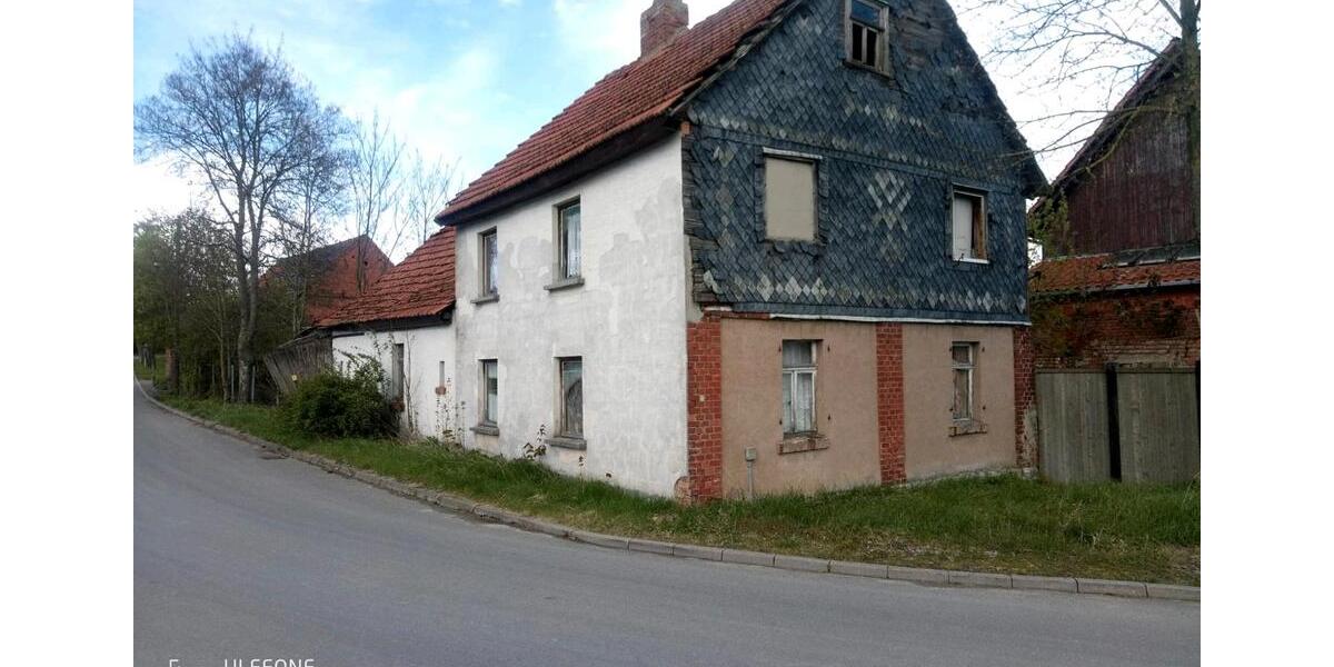 Einfamilienhaus Sondershausen - 8 Zimmer, 120 m&sup2;, 22.800&euro; | Angebot:23360012