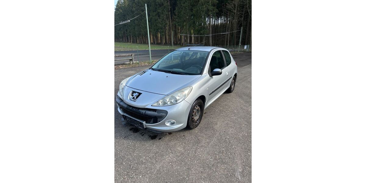 Peugeot 206 145.000 km 2.900 &euro; Ichenhausen 89335