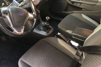 Ford Fiesta 185.501 km 3.985 &euro; Wanfried 37281