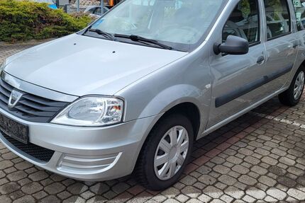 Dacia Logan 142.355 km 4.400 &euro; Rossau 09661