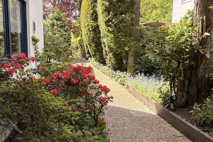 Haus Niedernhausen - 4 Zimmer, 120 m&sup2;, 359.000&euro; | Angebot:26728778