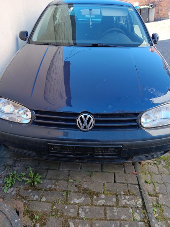 VW Golf 196.000 km 599 € Brüheim 99869