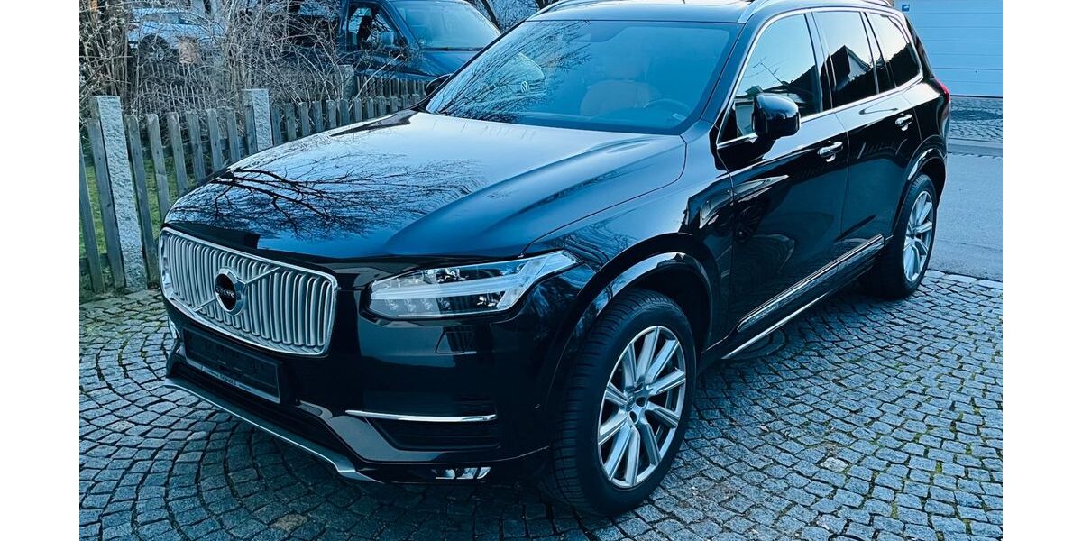 Volvo XC90 194.000 km 25.800 &euro; Igling 86859
