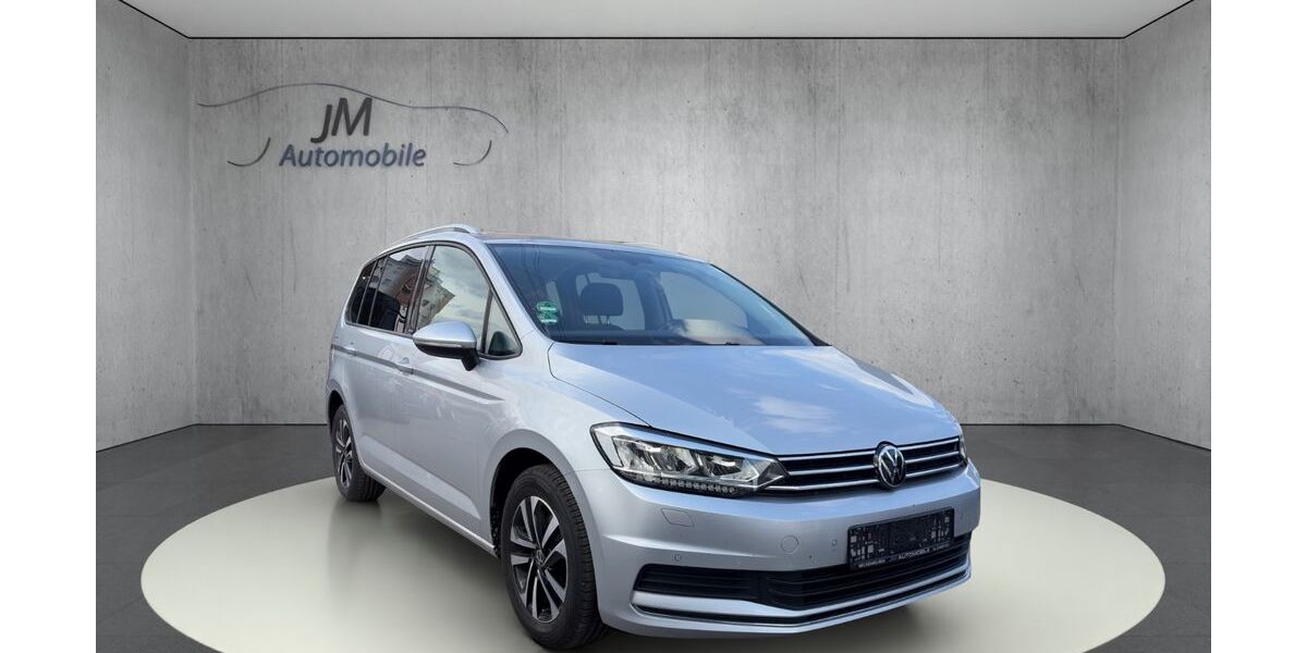 VW Touran 143.300 km 16.490 &euro; Meckenbeuren 88074