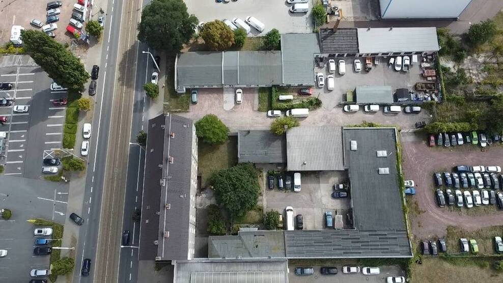Wohn- und Geschäftshaus mit Entwicklungspotential in Bahnhofsnähe von Halle (Saale)