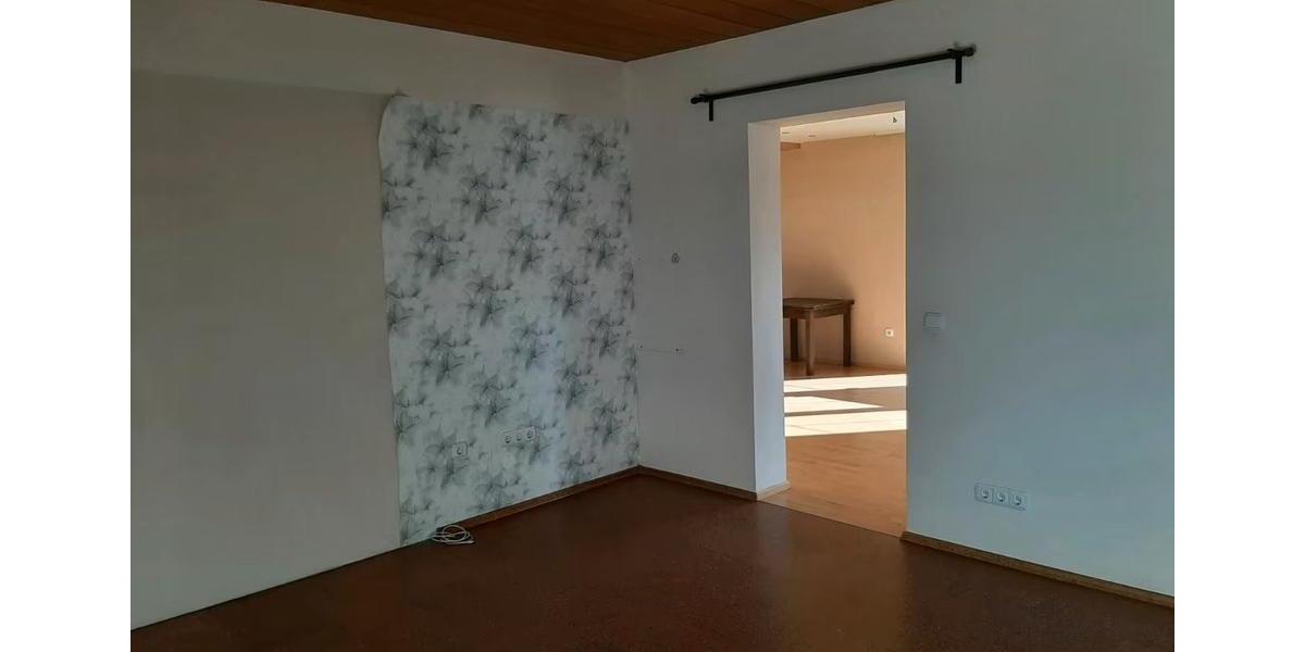 Einfamilienhaus Deggendorf - 5 Zimmer, 140 m&sup2;, 1.200&euro; | Angebot:26168877