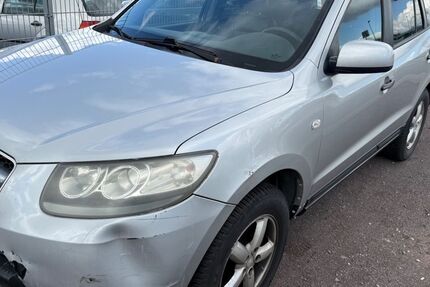 Hyundai SANTA FE 270.000 km 1.999 € Saarlouis 66740
