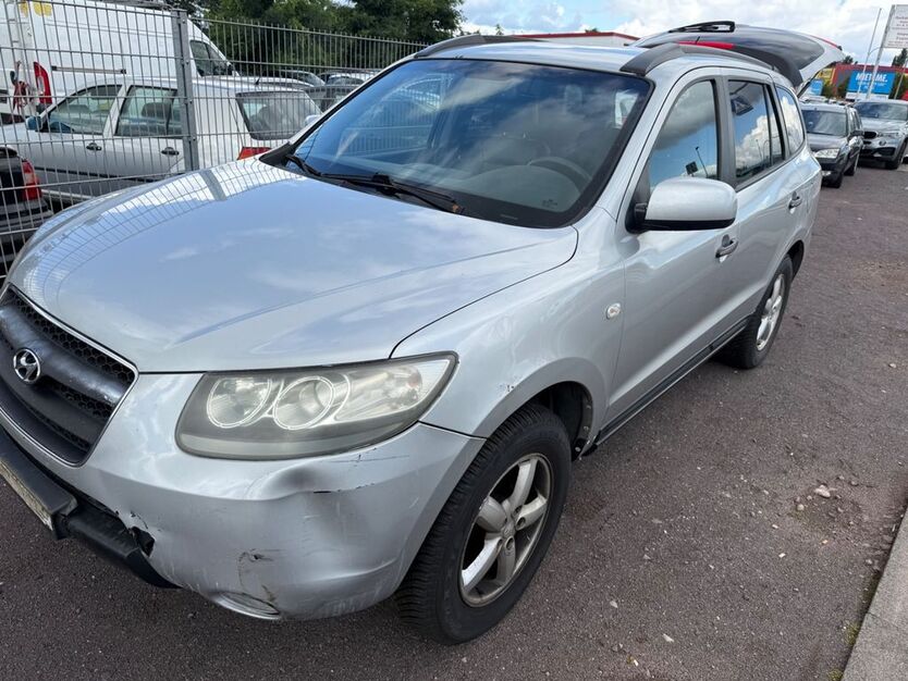 Hyundai SANTA FE 270.000 km 1.999 € Saarlouis 66740