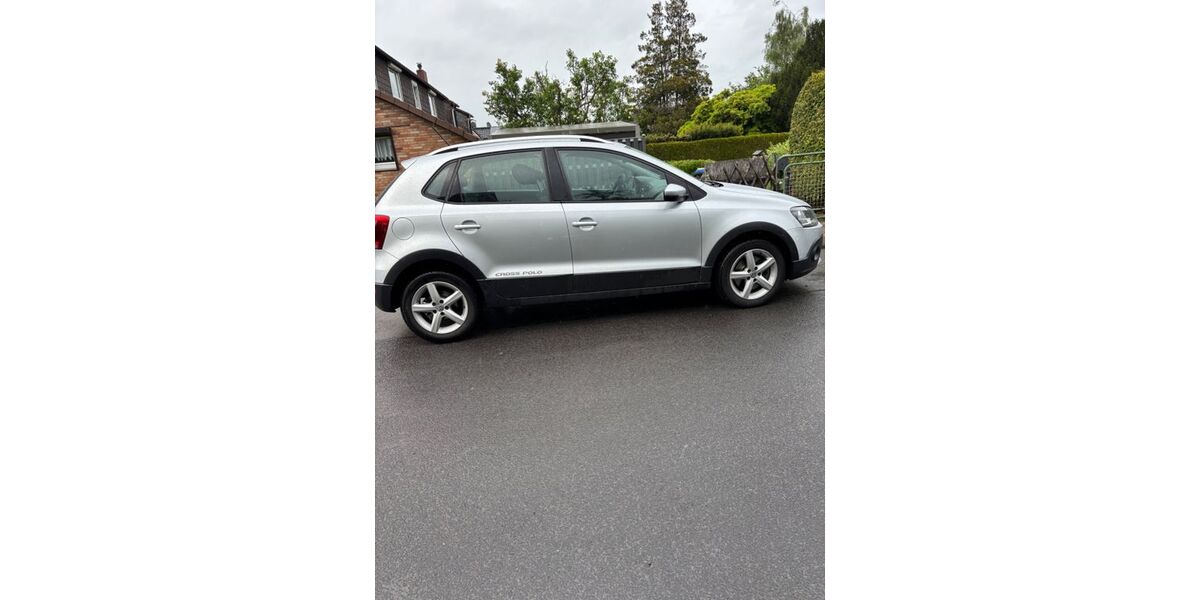 VW Polo 93.000 km 11.000 &euro; Düsseldorf 40229