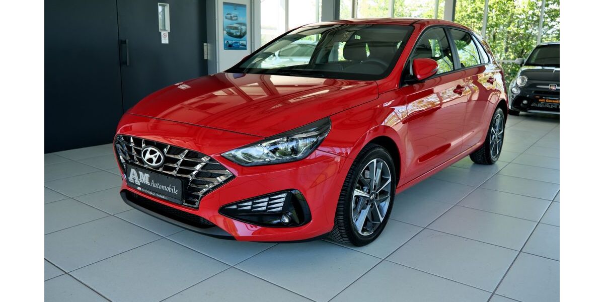 Hyundai i30 6.800 km 19.800 &euro; München 81829