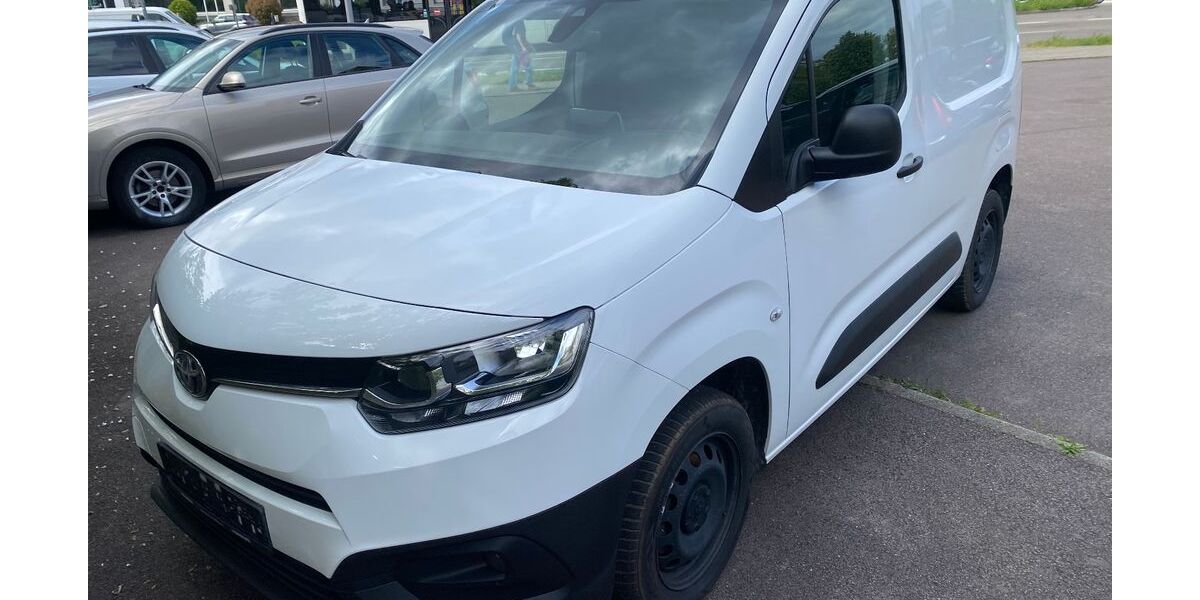 Toyota Proace City 90.000 km 11.300 &euro; Saarbrücken 66119