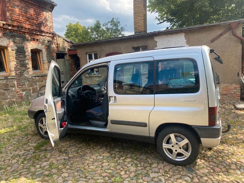 Citroen Berlingo 198.000 km 2.500 € Leipzig 04249