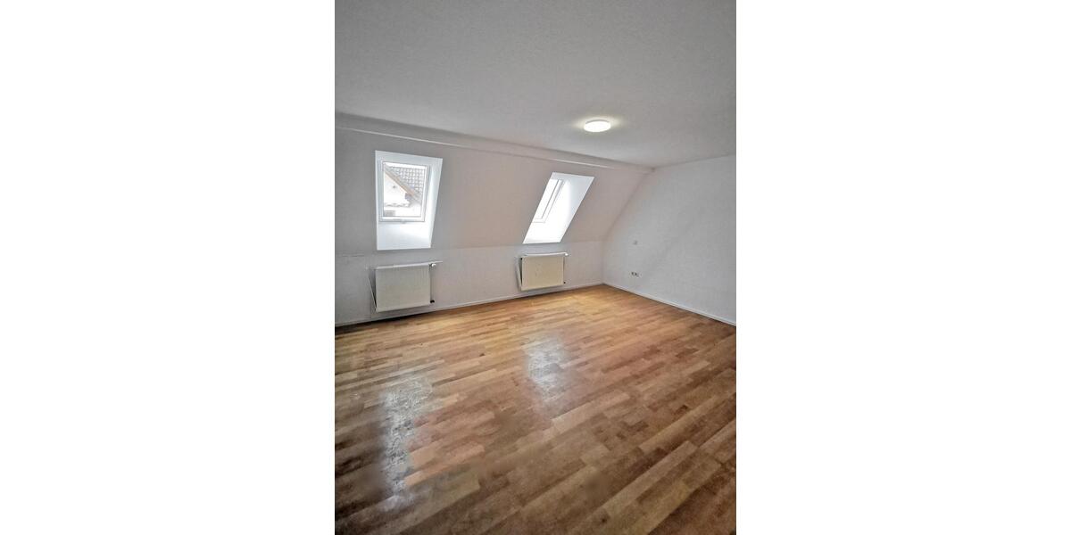 Dachgeschoßwohnung Hartheim am Rhein - 4 Zimmer, 132 m&sup2;, 1.584&euro; | Angebot:26624238