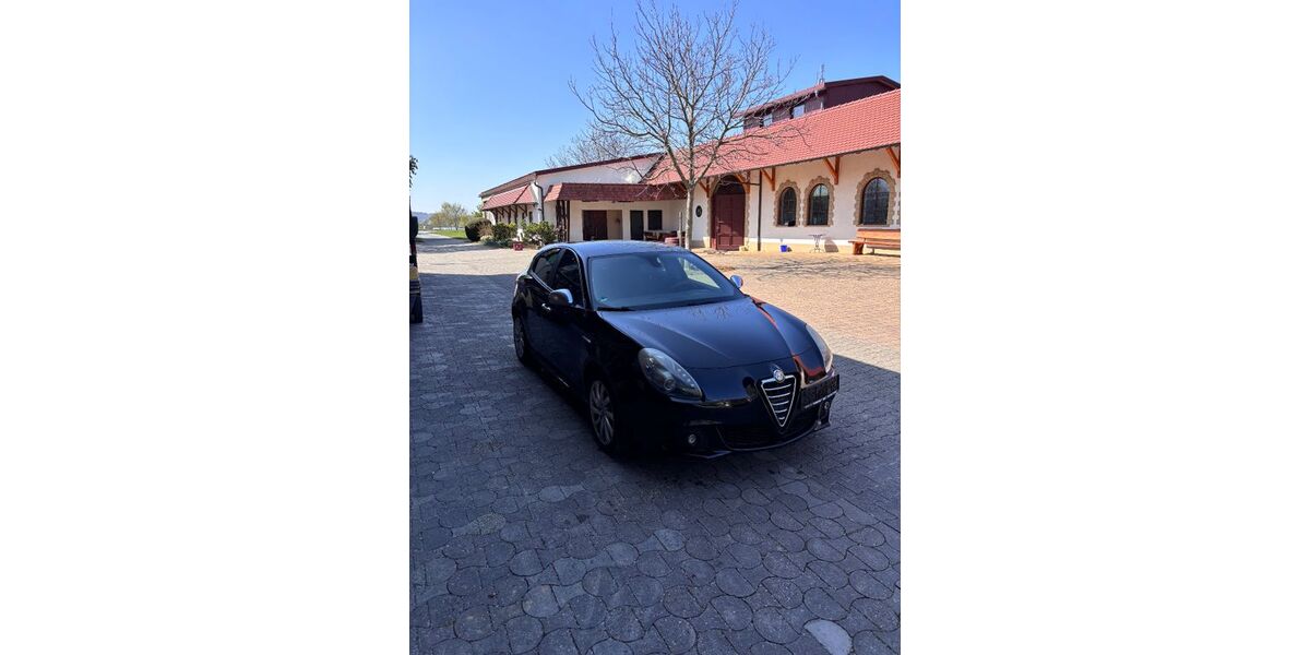 Alfa Romeo Giulietta 111.000 km 5.800 &euro; Lehrensteinsfeld 74251