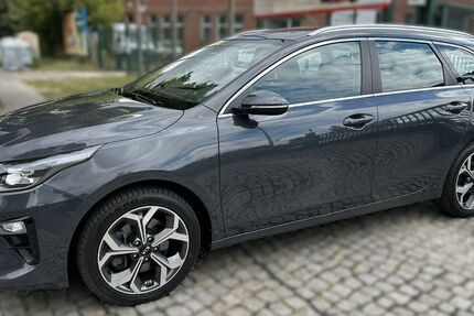 Kia ceed Sportswagon 52.000 km 16.950 € Berlin-Spandau 13585
