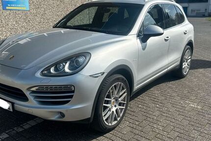 Porsche Cayenne 213.000 km 18.100 &euro; Höxter 37671
