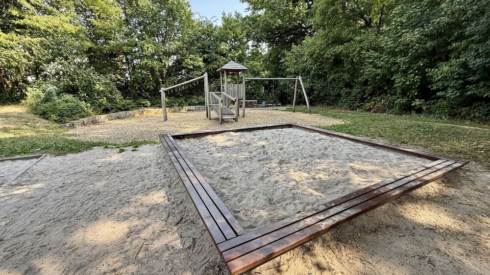 Reiheneckhaus Remseck-Hochberg 3-seitig frei, Garten & Waldnähe ohne Käuferprovision - Einfamilienhaus Remseck Hochberg Hochberg | Angebot:27296102