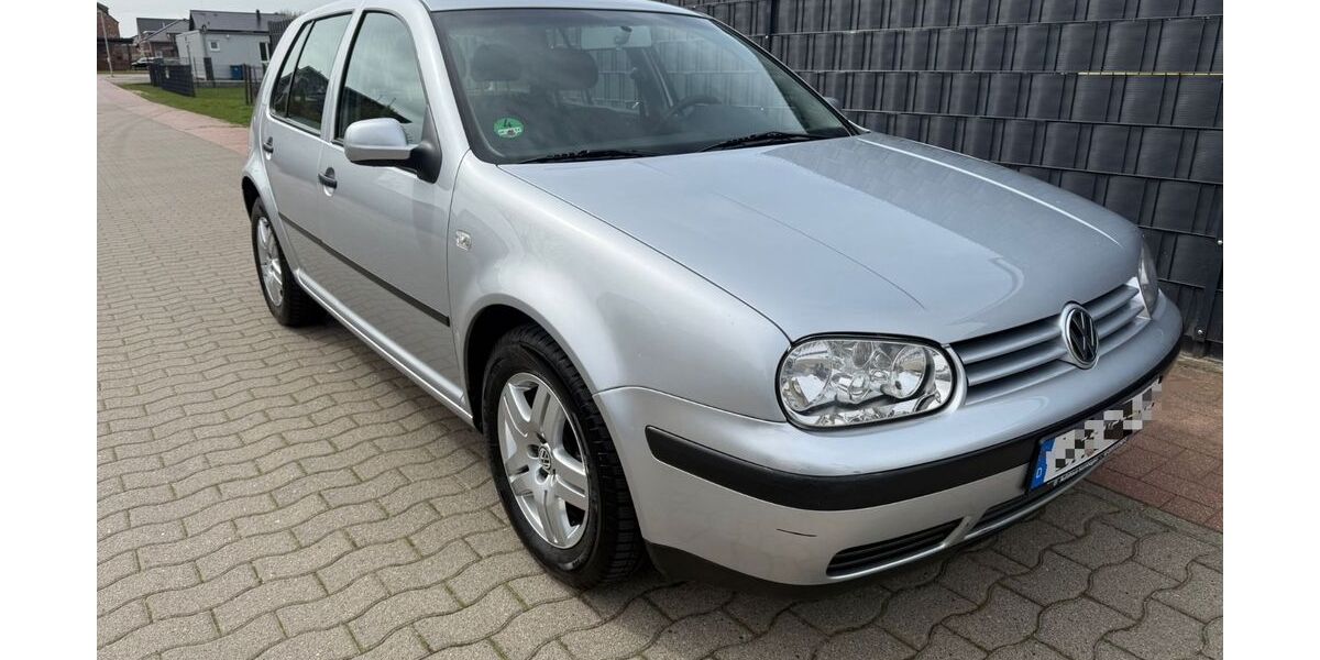VW Golf 81.000 km 2.950 &euro; Vechta 49377