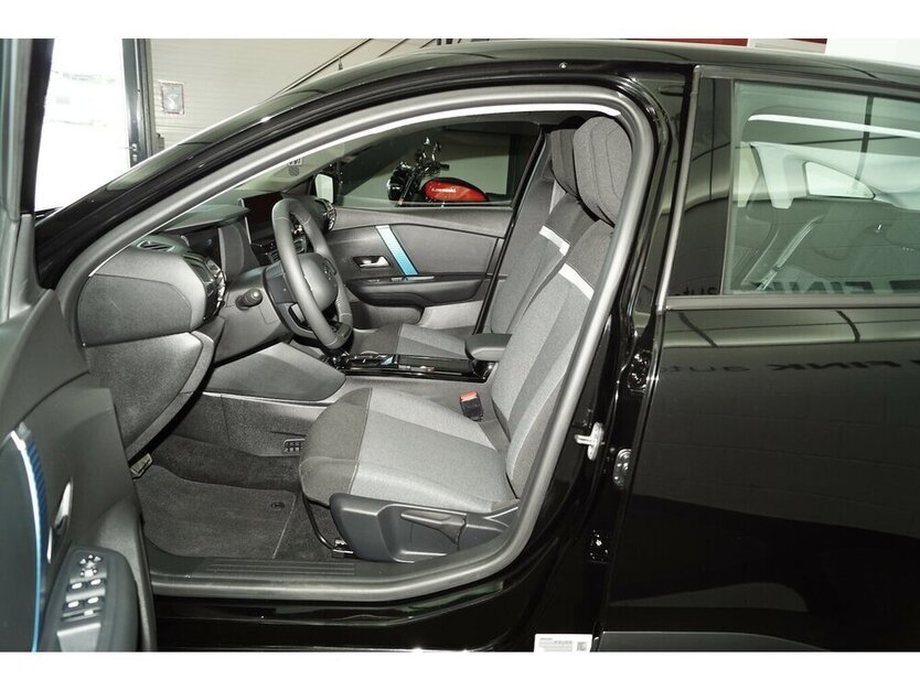 e-C4 136 Feel 50KWh CARPLAY Batteriezertifikat