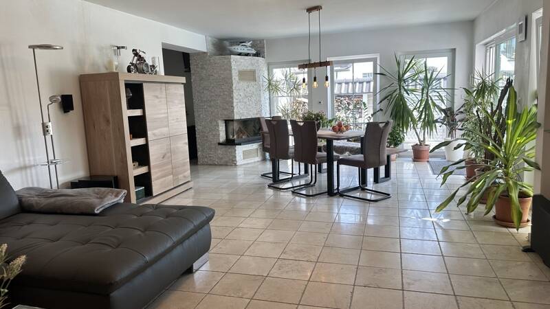 Kernsaniertes Traumhaus mit Sauna, Swimmingpool und hochwertiger Ausstattung! 5 zimmer