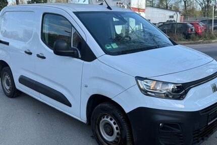 Fiat Doblo 33.307 km 12.500 &euro; Berlin 14167