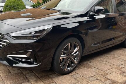 Hyundai i30 24.800 km 18.880 € Hamm 59069