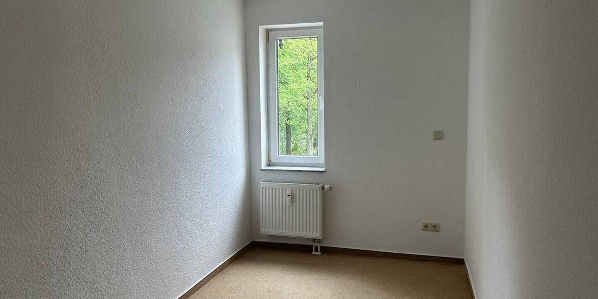 Etagenwohnung Zwickau Eckersbach - 3 Zimmer, 65 m&sup2;, 460&euro; | Angebot:26696130