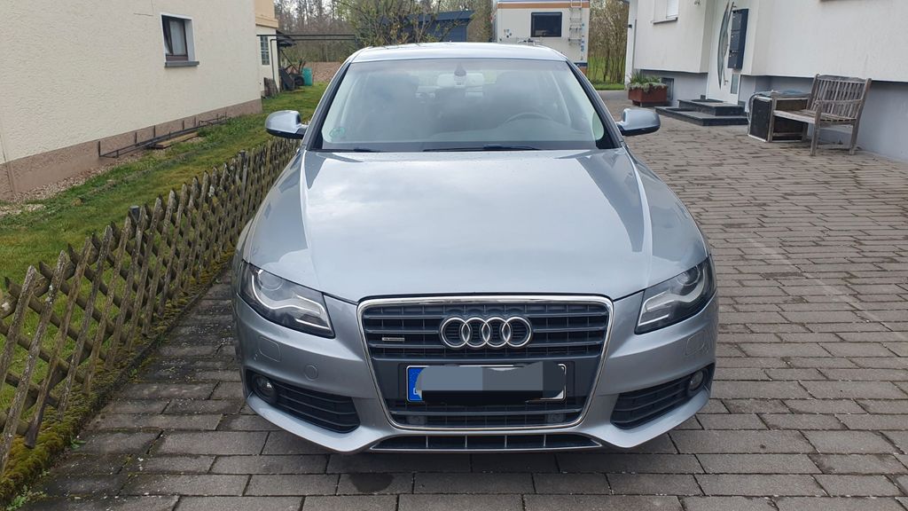 Audi A4 182.000 km 9.300 &euro; Bühl 77815